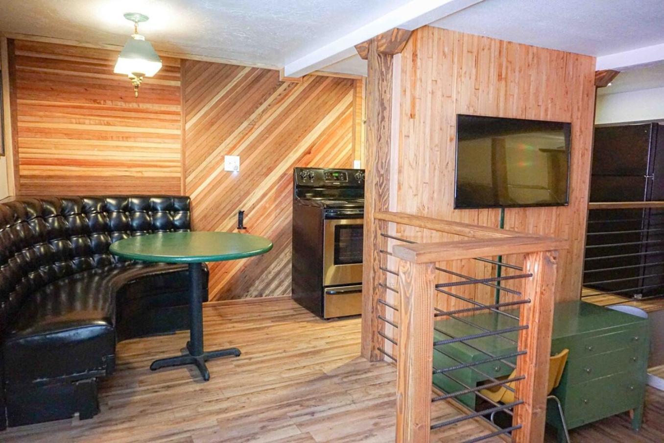 Bear Cave- Pet Friendly Suite In Shaver Lake Шейвер-Лейк Екстер'єр фото