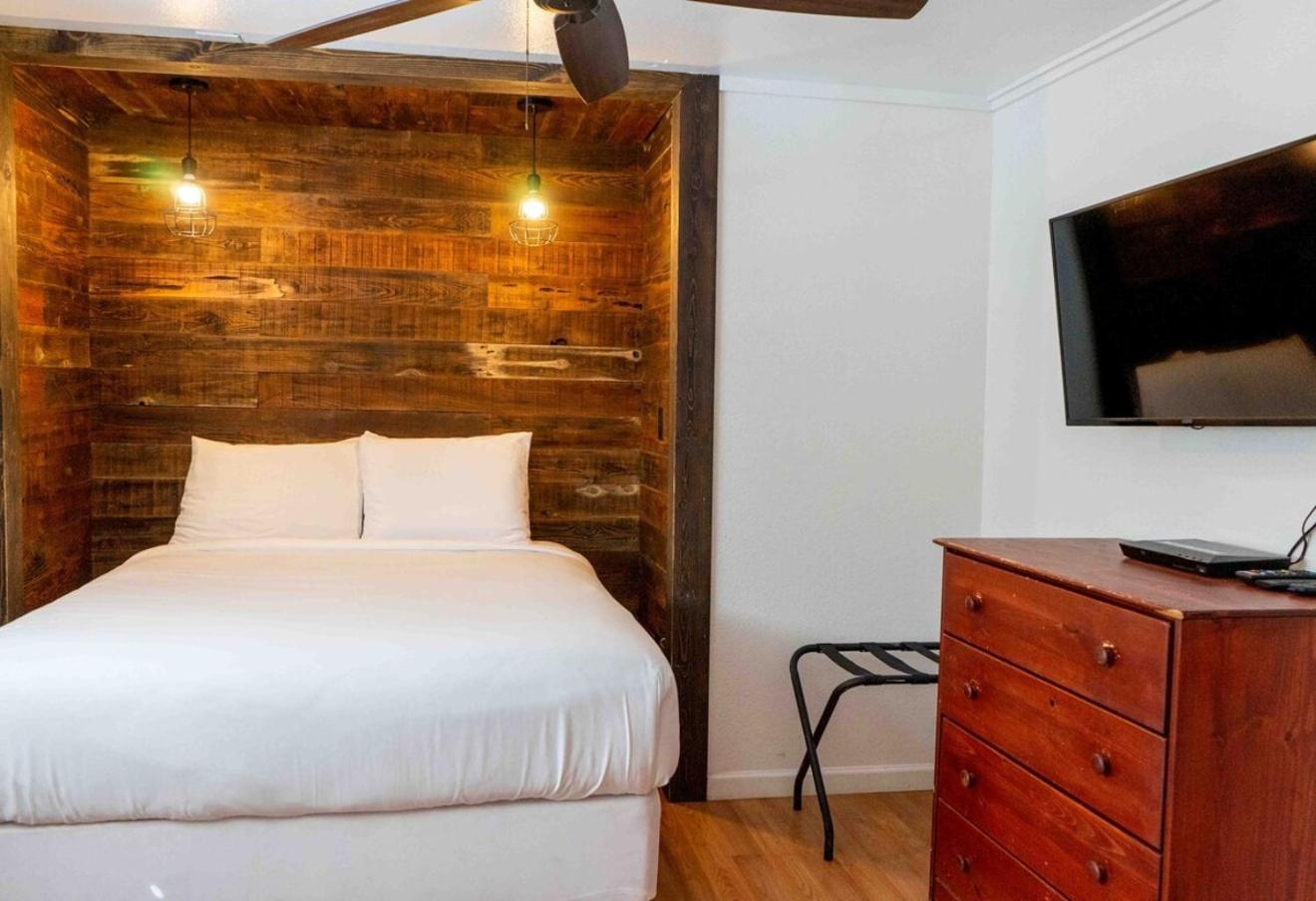 Bear Cave- Pet Friendly Suite In Shaver Lake Шейвер-Лейк Екстер'єр фото
