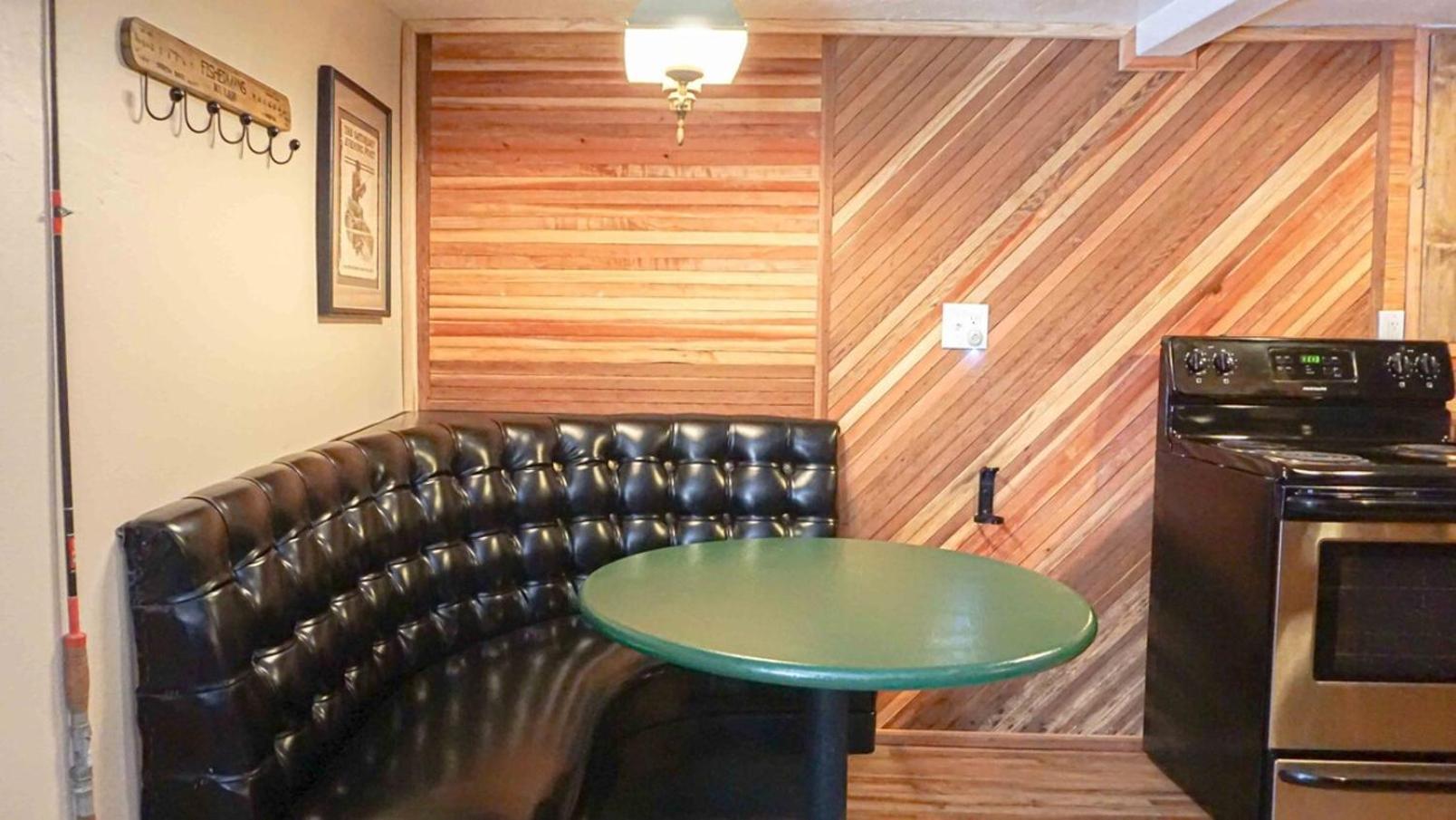 Bear Cave- Pet Friendly Suite In Shaver Lake Шейвер-Лейк Екстер'єр фото